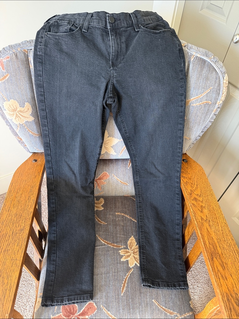 Black Women's Slim Jeans - Classic Stretch Fit